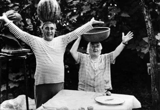 დედაშენი არის ღმერთი!