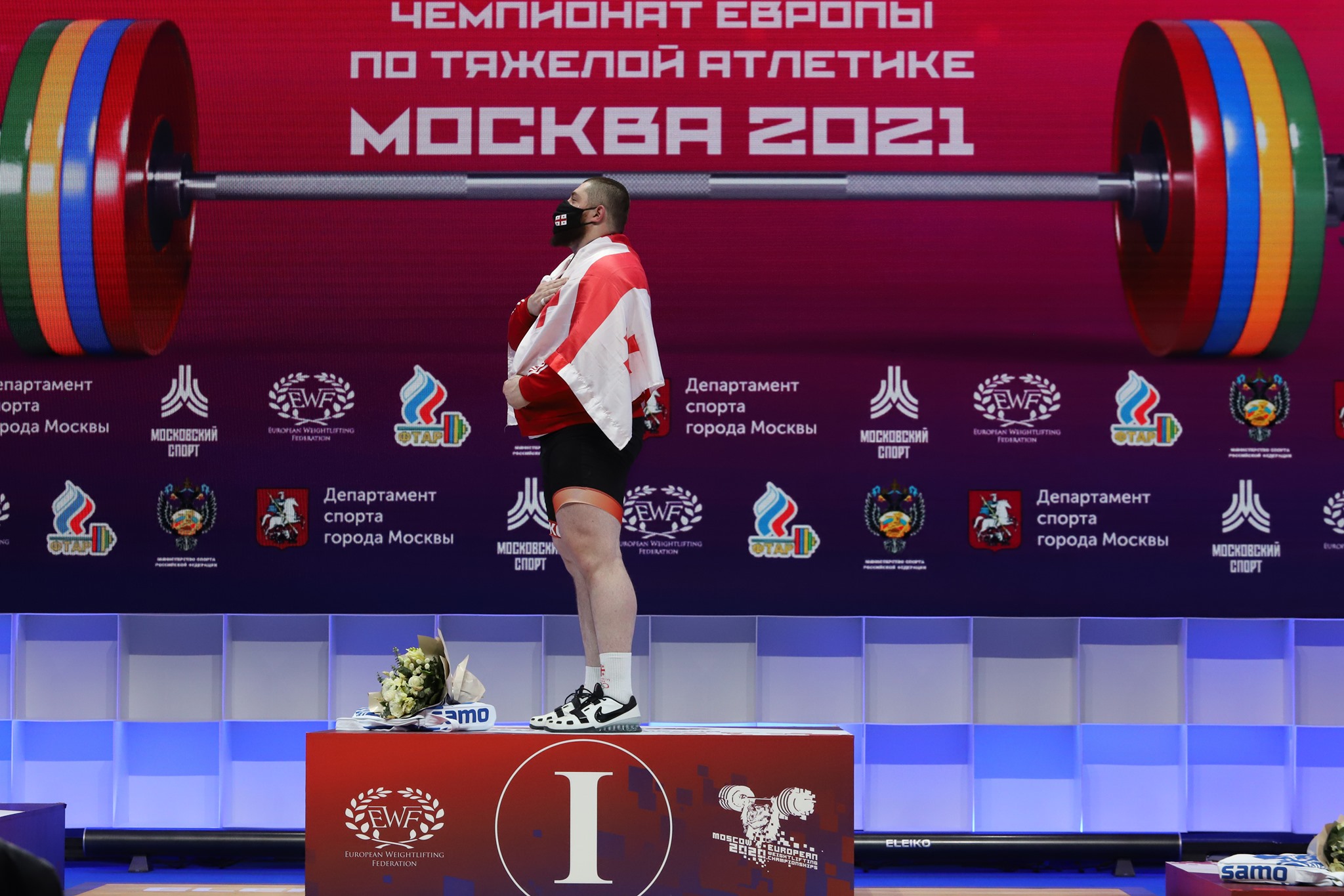 Moskova'da Gürcü Milli Marşını Dinleten Şampiyon