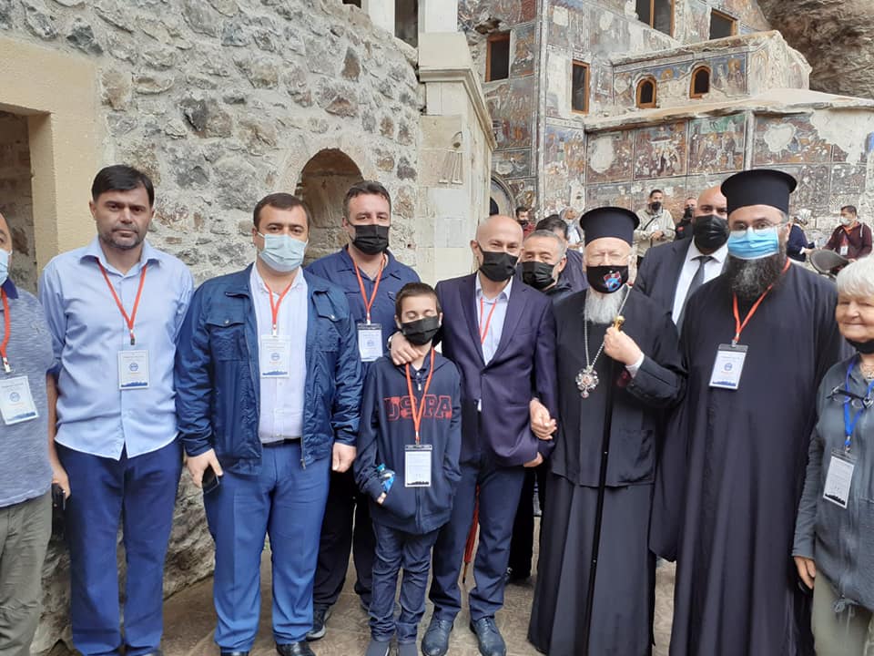 Meryem Ana’nın göğe yükseliş günü olarak kabul edilen  bugün  Sümela Manastırında Büyük Ayın