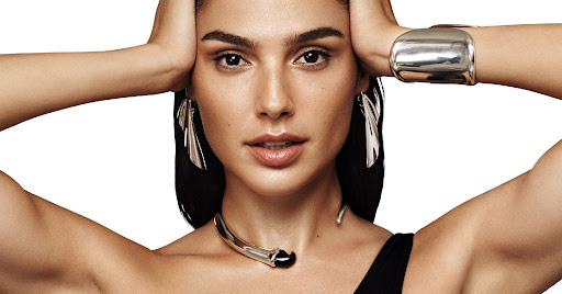 Gürcü model Sako Tsotsoria Kawasaki Reklam Yüzü Oldu