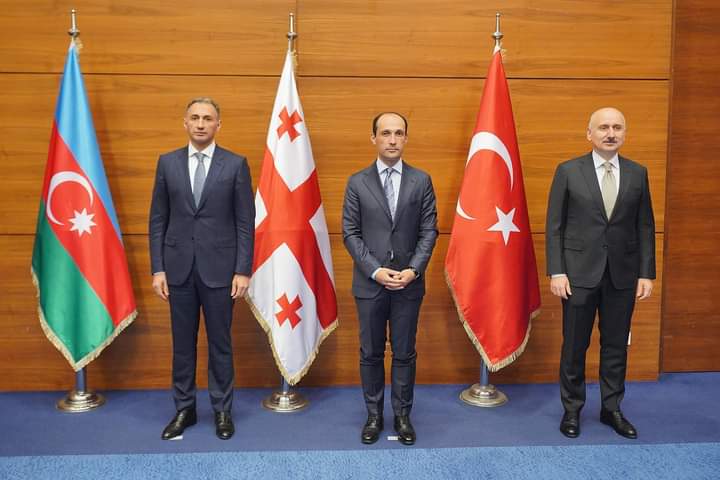 ÜÇ ÜLKENİN ULAŞTIRMA BAKANLARI TİFLİS'TE!!
