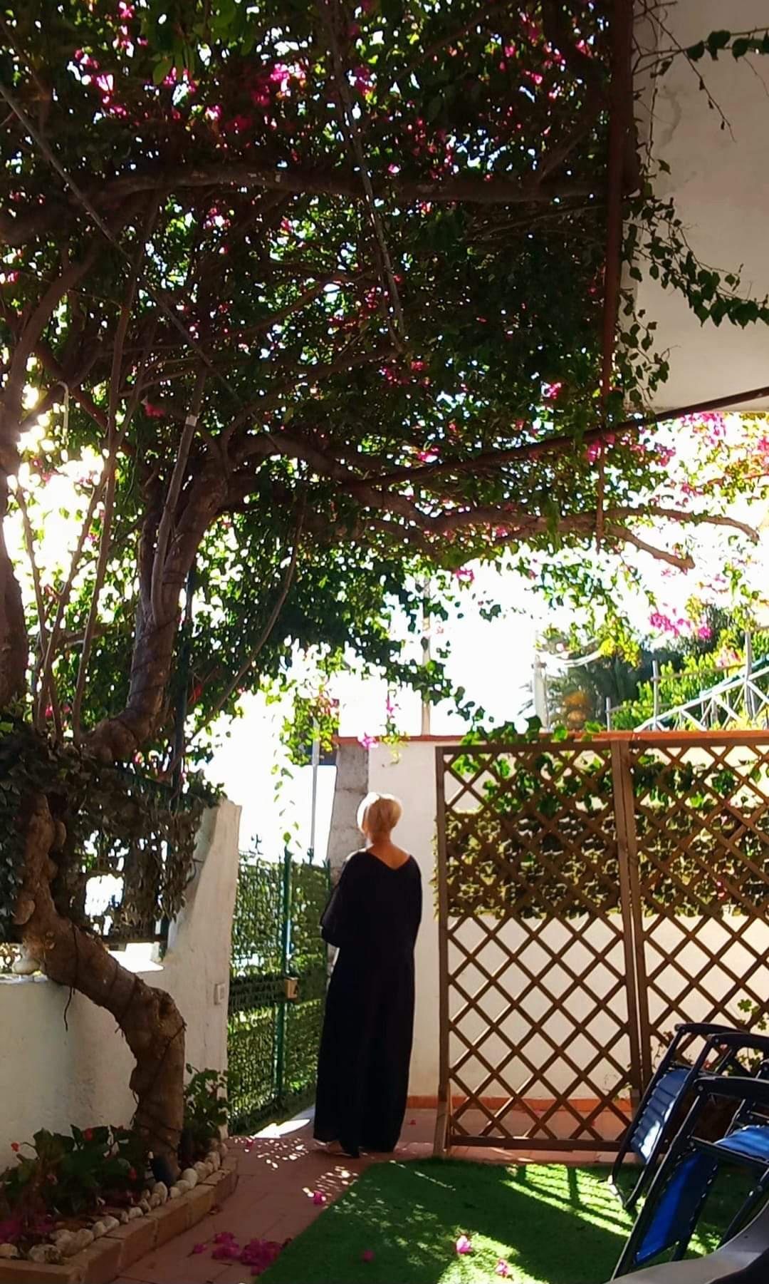 Eka Otarashvili: დრო, დროა  ჩემო…