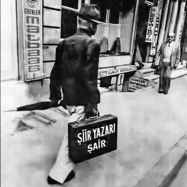 Veysel Çolak: Şiir sanatının ne olduğundan haberi yok, ama şair