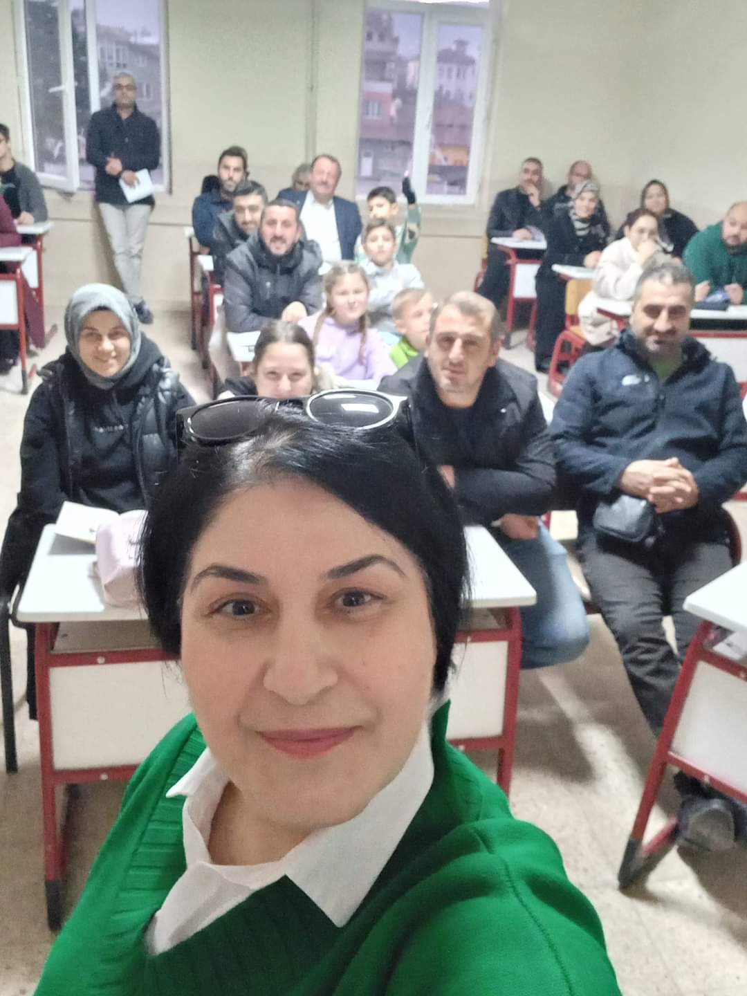 Veriko Chichiashvili-Chelik: T.C. Iznik Halk eğitim merkezi),, იზნიქის  ბათუმის კავკასიის კულტურის და ურთიერთდახმარების ასოციაციამ ქართული ენის კურსები ოფიციალურად გახსნა