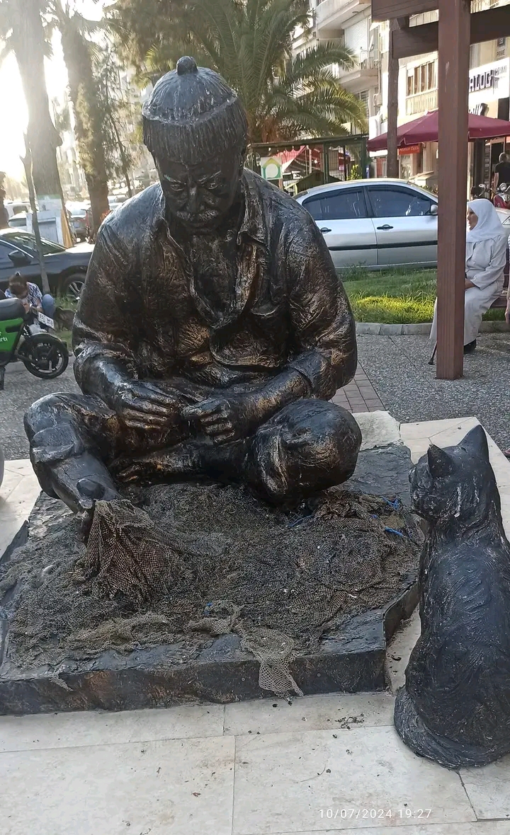 Veysel Çolak: Kültür, şiir, silah