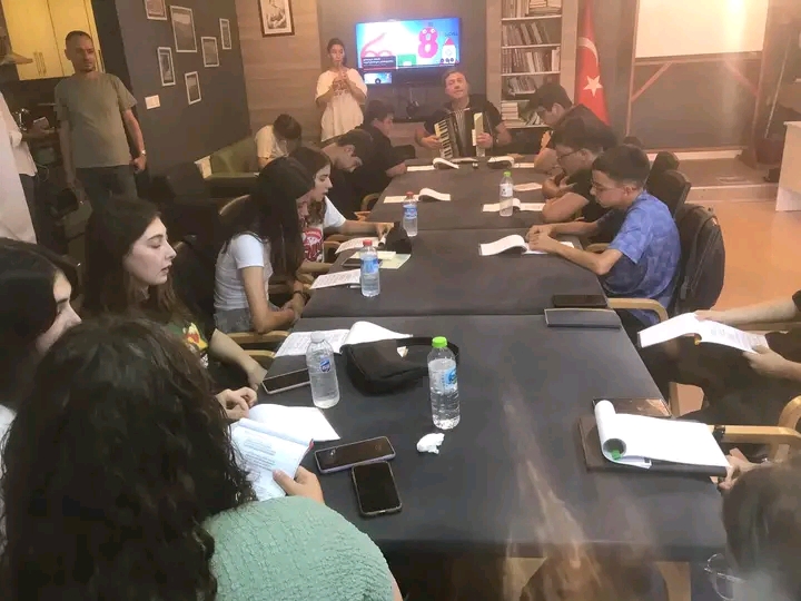 Movdivart Sakartvelo…