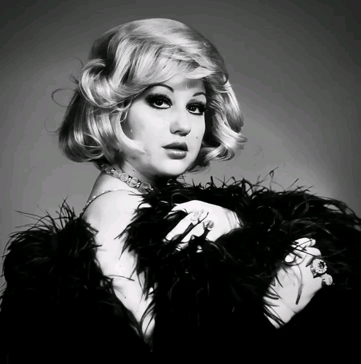 Birol Üstündağ: Gönül Akkor müziğimizin en büyük seslerinden biridir. Onu da kaybettik.