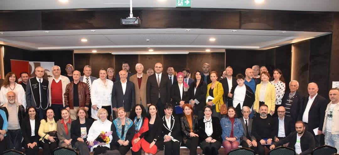 TÜRKİYE'NİN HER KÖŞESİNDEN DEDA ENA GÜNÜNE: დედა ენის დღესადმი