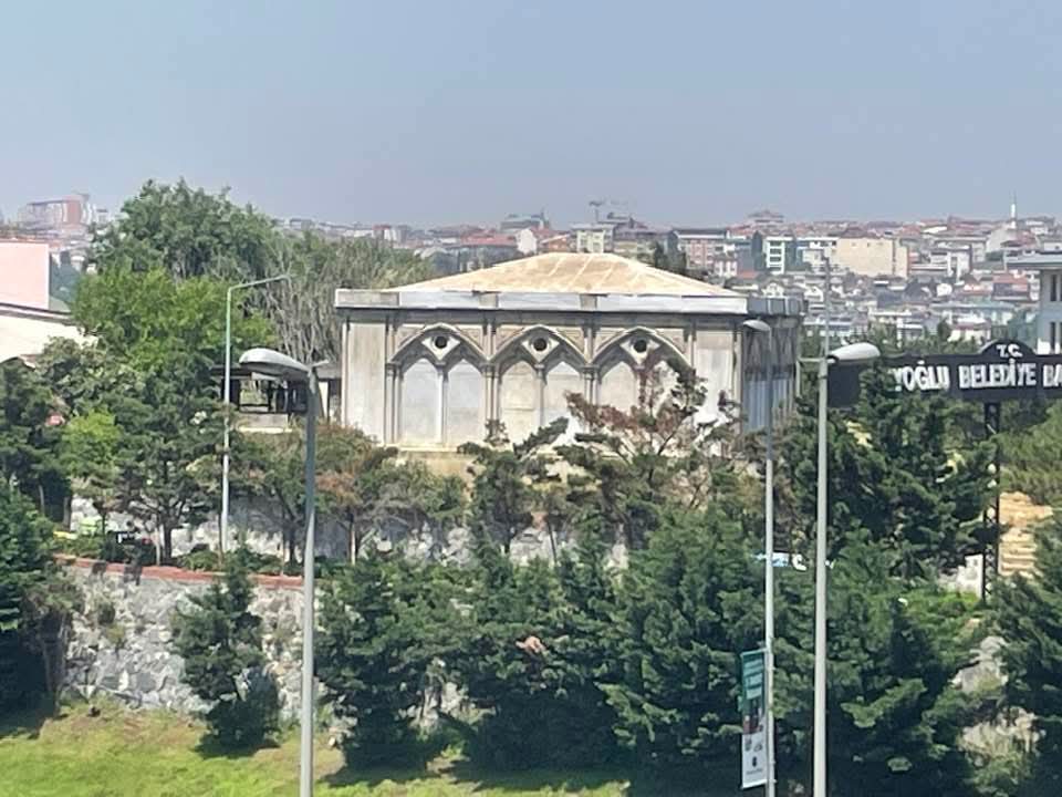 Bülent Aydın: Abraham Salomon Kamondo'nun Mezarı