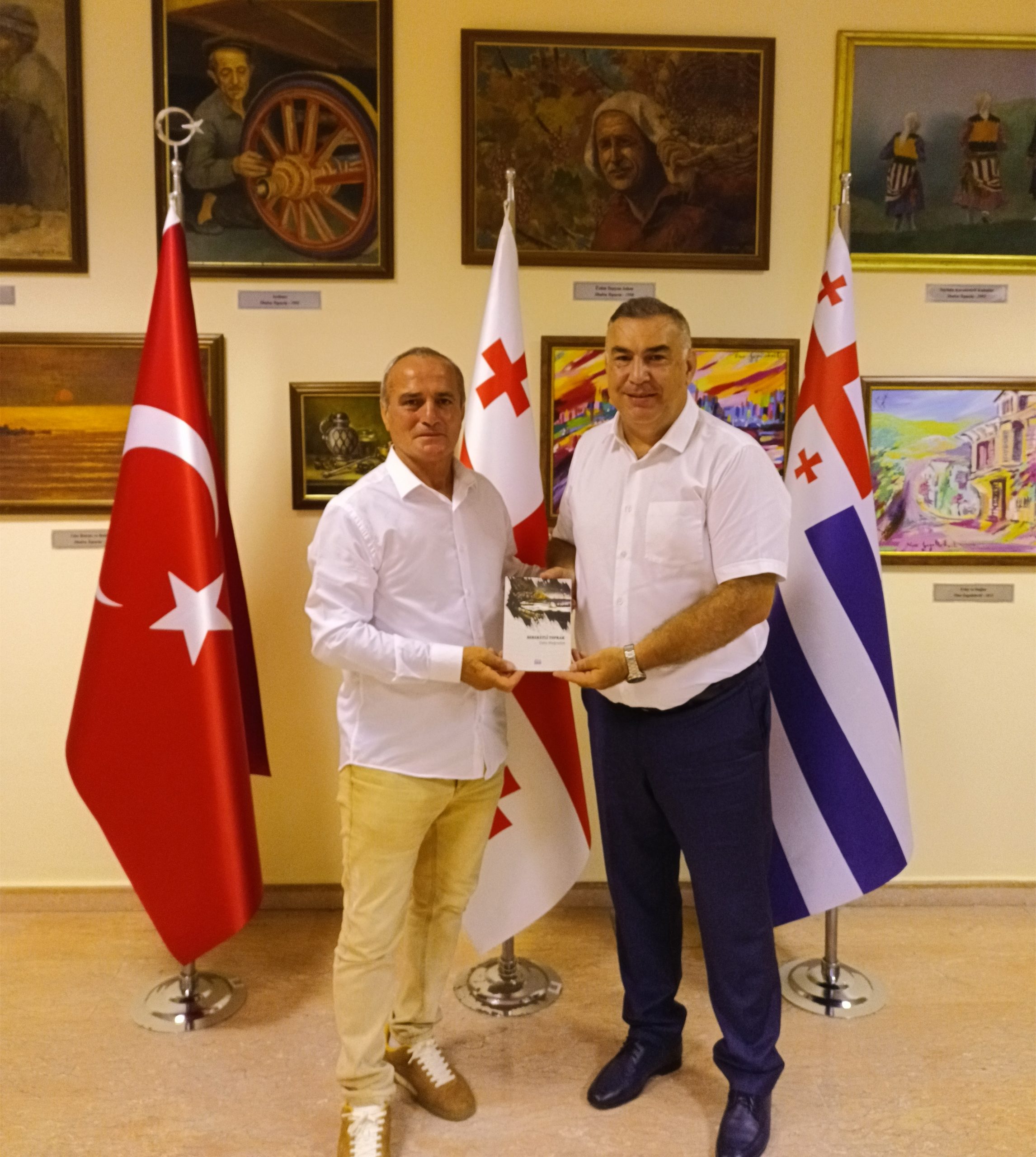 Başkonsolos Adnan Altay Altinörs'u makamında ziyaret ettik