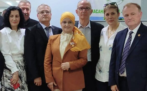 Hasibe Özkan: DEDA ENA 13 YAŞINDA…       (დედა ენა)