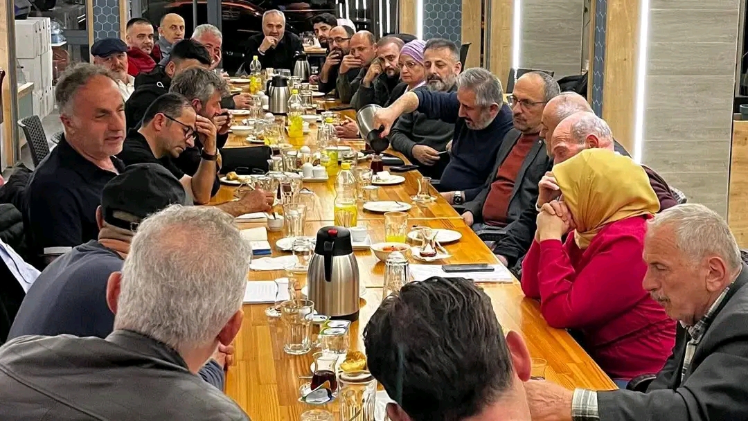 Hasibe Özkan: HALK KORUDU, SİZ TAHRİBAT  İÇİN SERVİS ETTİNİZ.