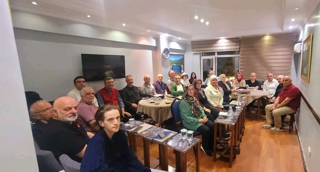 BORÇKALILAR DERNEĞİNDE APİTERAPİ DERSİ