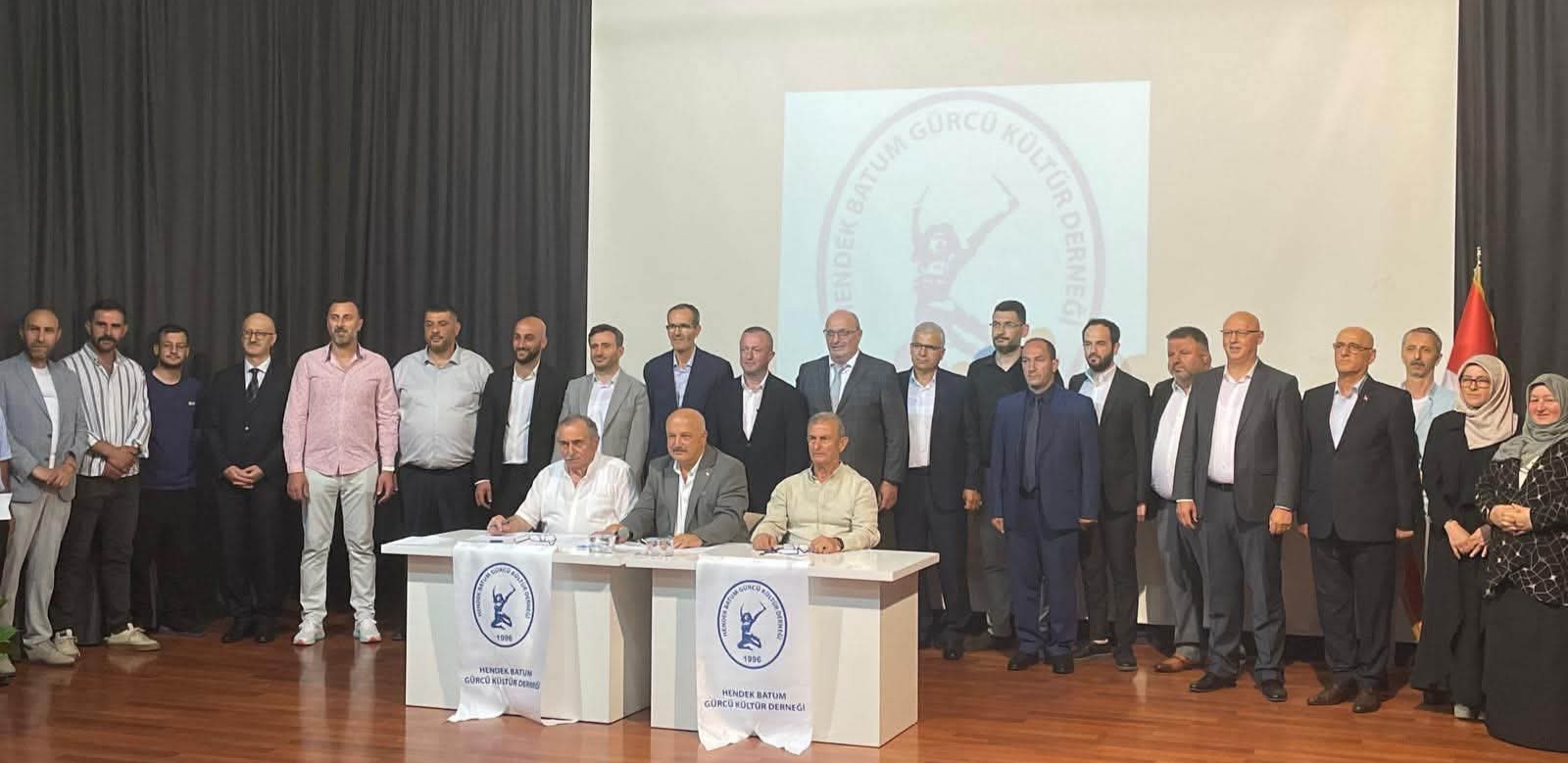 ÖZCAN NİŞANCI: TOPLUMLARIN VE İNSANIN GEÇMİŞİ GELECEĞİNİN AYNASIDIR